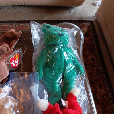 LIKE NEW STANDARD SIZE TY BEANIE BABIES