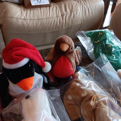 LIKE NEW STANDARD SIZE TY BEANIE BABIES