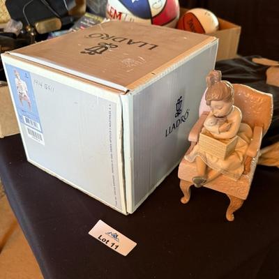 Sale Photo Thumbnail #21: Lladro “A Birthday Surprise” #06511 with box