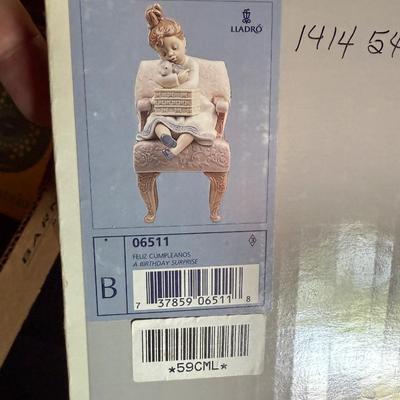 Sale Photo Thumbnail #23: Lladro “A Birthday Surprise” #06511 with box