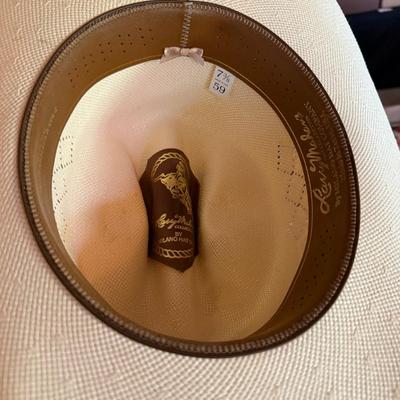 Sale Photo Thumbnail #38: 1 Stetson Size 7.5 & 1 Straw Hat 7-3/8 as shown