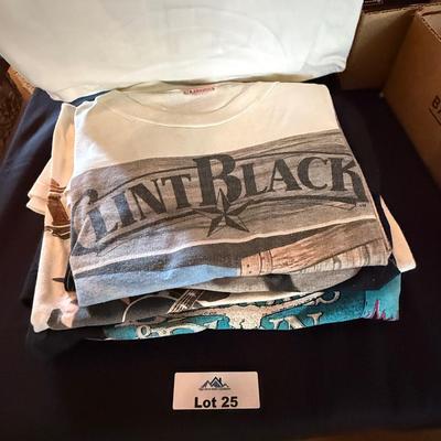 Sale Photo Thumbnail #61: Brooks & Dunn, Garth Brooks & Clint Black T-Shirts