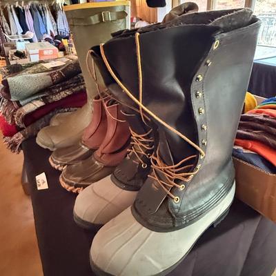 Sale Photo Thumbnail #65: Size 12 Mens various boots & 1 smaller pair ?