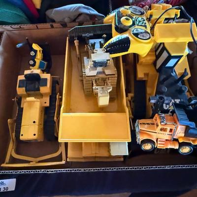 Sale Photo Thumbnail #77: Mainly Construction themed toys - Tractors Etc.