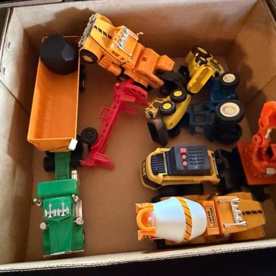 Sale Photo Thumbnail #79: Mainly Construction themed toys - Tractors Etc.