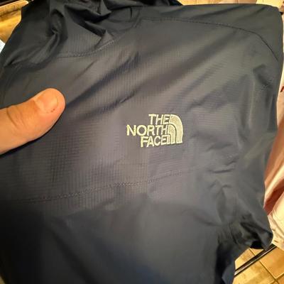 Sale Photo Thumbnail #189: Extra Large Men’s North Face Windbreaker