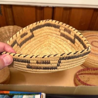 Sale Photo Thumbnail #352: 6 Woven assorted Native Baskets as shown