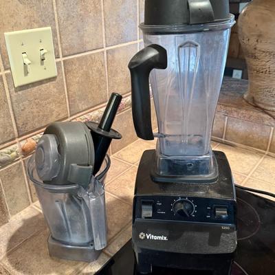 Sale Photo Thumbnail #385: Vitamix 5200 Mixer with all extra stuff as shown
