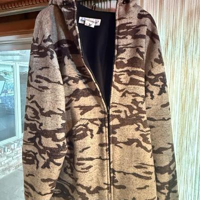 Sale Photo Thumbnail #433: XL nice King of the Mountain zip-up Wool Coat