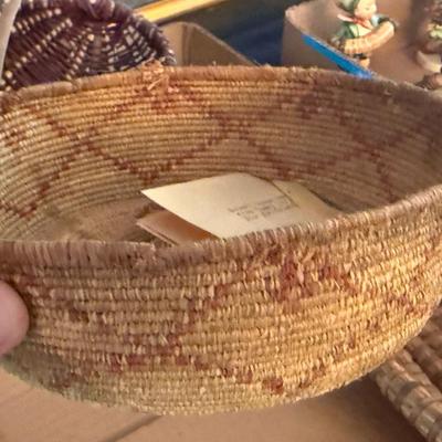Sale Photo Thumbnail #460: all 5 woven baskets as shown in flat
