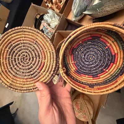 Sale Photo Thumbnail #474: lot of woven native baskets some with lids as shown