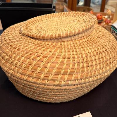 Sale Photo Thumbnail #522: Woven Native basket with lid as shown