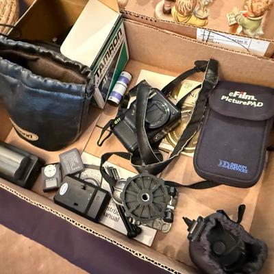 Sale Photo Thumbnail #529: all old Cameras and Camera parts & accessories