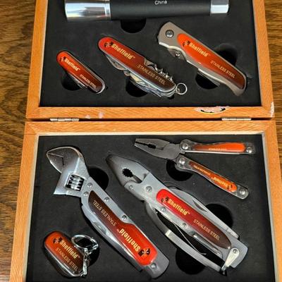 Sale Photo Thumbnail #564: Sheffield tool kit in box - new looking