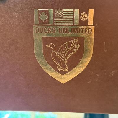 Sale Photo Thumbnail #593: Ducks unlimited knife set in box