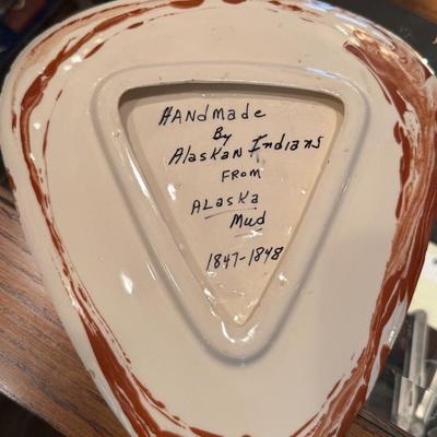 Sale Photo Thumbnail #612: Alaska Mud handmade indian platter brown & white