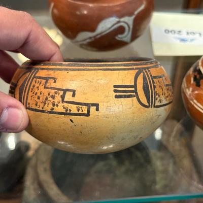 Sale Photo Thumbnail #615: 3 Native similar sized small ceramic bowls