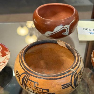 Sale Photo Thumbnail #616: 3 Native similar sized small ceramic bowls