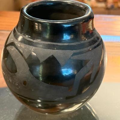 Sale Photo Thumbnail #641: Native American black ceramic jug