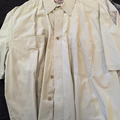 Sale Photo Thumbnail #774: 13 Various Men’s short sleeve button up XL shirts