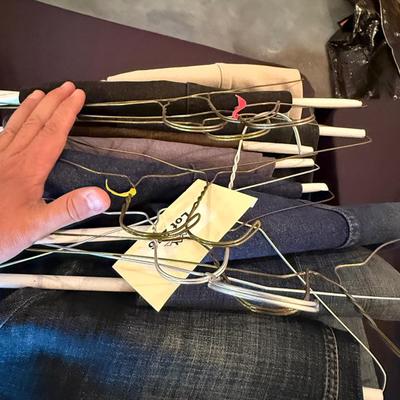 Sale Photo Thumbnail #793: A lot of 11 Pairs of Men’s assorted brand Jeans