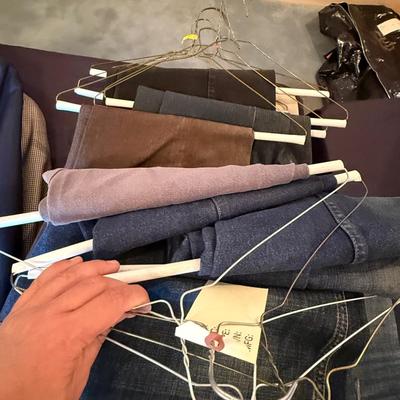 Sale Photo Thumbnail #792: A lot of 11 Pairs of Men’s assorted brand Jeans