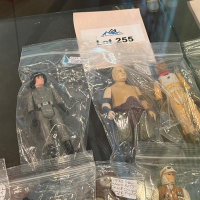 Sale Photo Thumbnail #836: 8 Original Star Wars Action Figures as shown