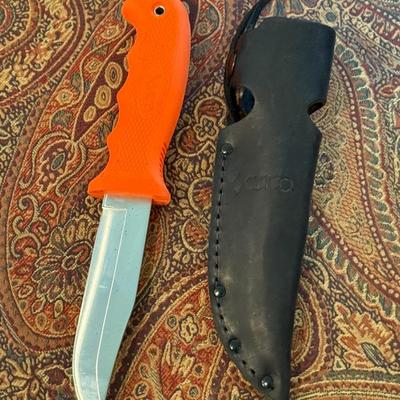 Sale Photo Thumbnail #859: Model 5719KE Cutco fixed blade knife & Sheath