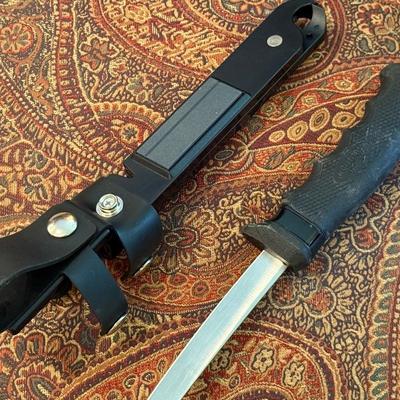 Sale Photo Thumbnail #894: Cutco Fisherman Solution filet Knife & Sheath