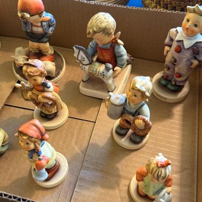 Sale Photo Thumbnail #946: 12 more assorted various sized Hummel figurines