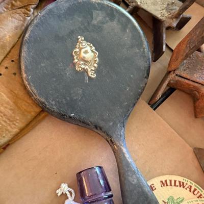 Sale Photo Thumbnail #1011: Vanity Mirror/2 Branding Iron/Old Iron/Gloves/Wood
There are 2 of the A / F Brands