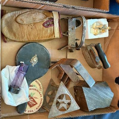 Sale Photo Thumbnail #1005: Vanity Mirror/2 Branding Iron/Old Iron/Gloves/Wood
There are 2 of the A / F Brands