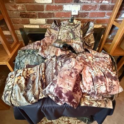 Sale Photo Thumbnail #1091: various size Camo Pants/Jackets/shirts/bags Etc