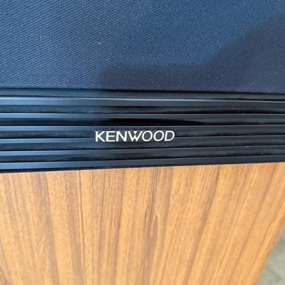Sale Photo Thumbnail #1161: Kenwood 6 Components Stereo w/Dual Speakers