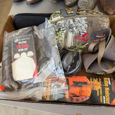 Sale Photo Thumbnail #1254: Box of assorted hunting & shooting supplies as shown