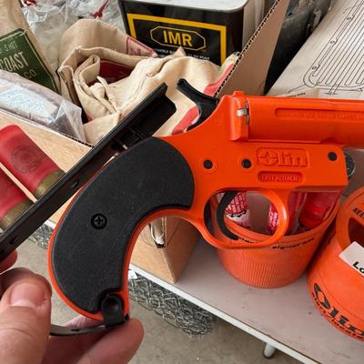 Sale Photo Thumbnail #1313: Olin Flare Gun & Flares & Road Flare in carrying case