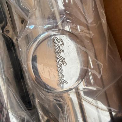 Sale Photo Thumbnail #1341: New Billet Specialties Aluminum Chevy Head Covers