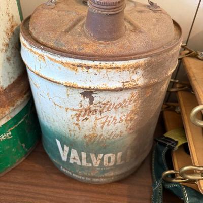 Sale Photo Thumbnail #1362: Set of 3 different Metal Cans - Valvoline & others