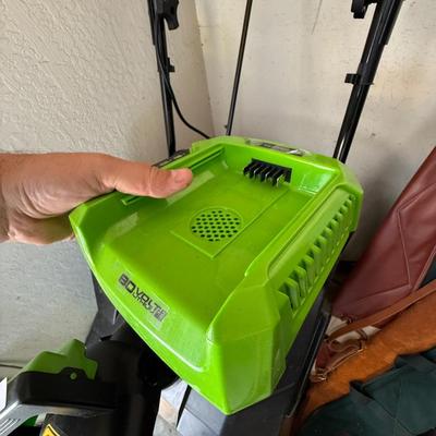 Sale Photo Thumbnail #1396: GreenWorx Pro 80V Snow Blower/charger/battery/bx