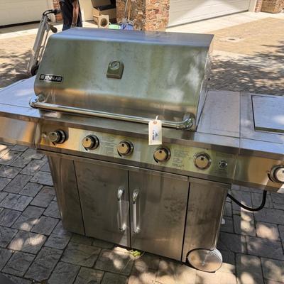 Sale Photo Thumbnail #1406: Jenn-Air Gas Stainless BBQ Grill-gas to be disconnected