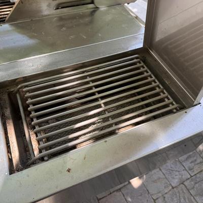 Sale Photo Thumbnail #1408: Jenn-Air Gas Stainless BBQ Grill-gas to be disconnected