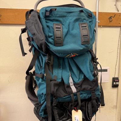 Sale Photo Thumbnail #1520: K2 TerraFrame Green/Black outdoor Backpack