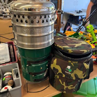 Sale Photo Thumbnail #1563: New looking StoveTec Portable Propane Stove & bag