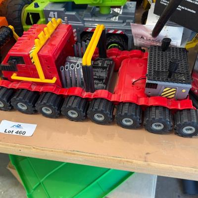 Sale Photo Thumbnail #1566: Lots of plastic Toy Tractors & Cranes as shown