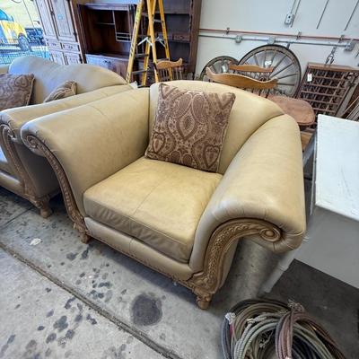 Sale Photo Thumbnail #1720: 4-Pc. Leather Sofa/Loveseat/Chair & Ottoman as seen