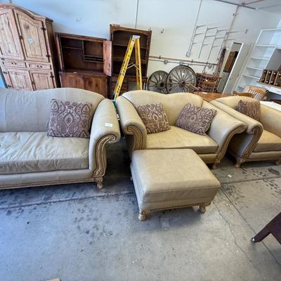 Sale Photo Thumbnail #1715: 4-Pc. Leather Sofa/Loveseat/Chair & Ottoman as seen