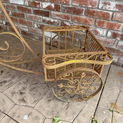 Sale Photo Thumbnail #1746: Very Cool Yard Art