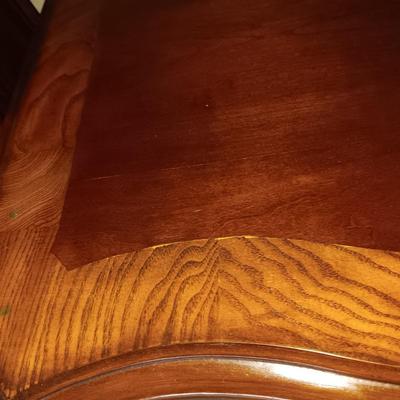 3 DRAWER NIGHT STAND W/FELT LINED TOP DRAWER