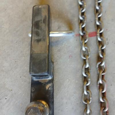 Heavy-Duty Trailer Hitch and Safety Chain Set