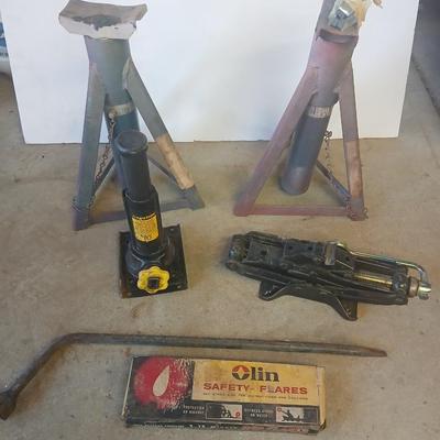 Auto Jack & Safety Gear Lot – Jacks, Flares, Tire Iron